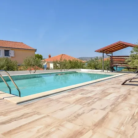 Holiday home House Osti *