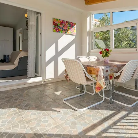 House Osti Feriehus *