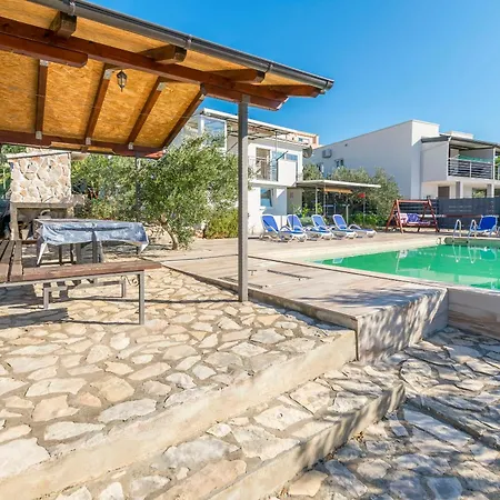 Feriehus House Osti *