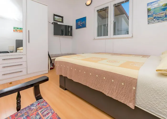 House Osti Rogoznica (Sibenik-Knin)